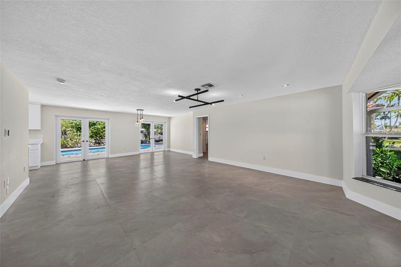 Image 12 of 66 For 1461 57th Ct