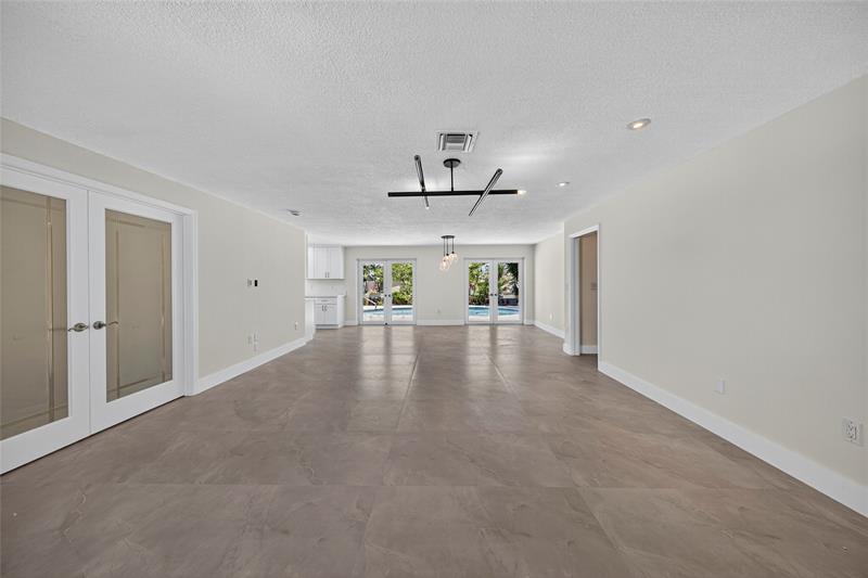 Image 15 of 66 For 1461 57th Ct