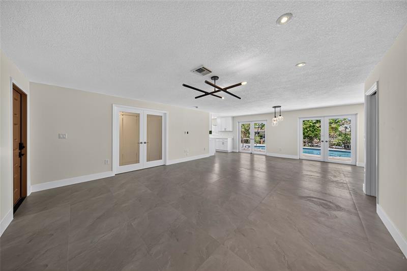 Image 16 of 66 For 1461 57th Ct