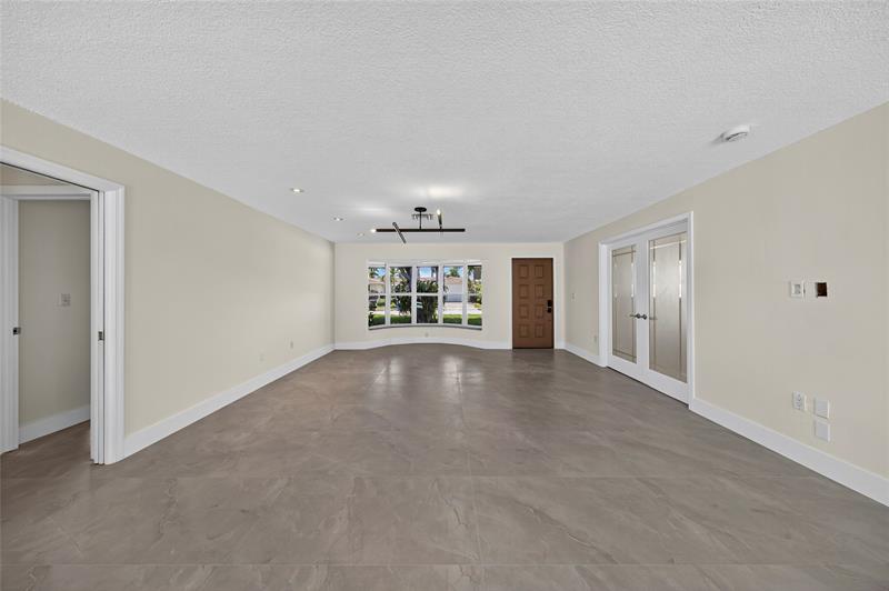 Image 17 of 66 For 1461 57th Ct