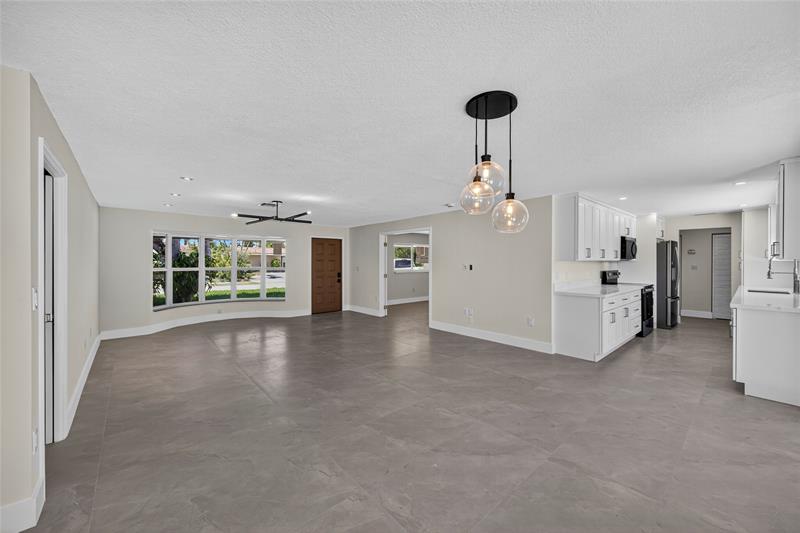 Image 23 of 66 For 1461 57th Ct