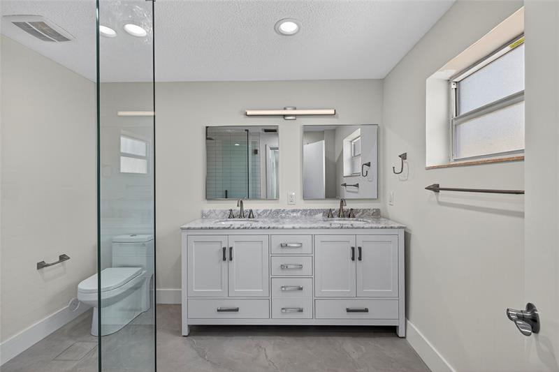 Image 37 of 66 For 1461 57th Ct