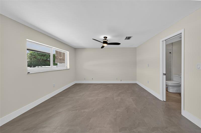 Image 43 of 66 For 1461 57th Ct