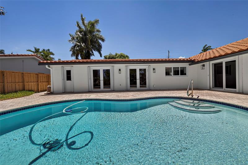 Image 53 of 66 For 1461 57th Ct