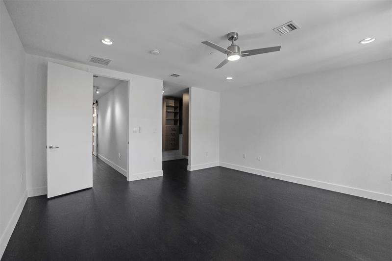 Image 34 of 67 For 834 19th Ave  834