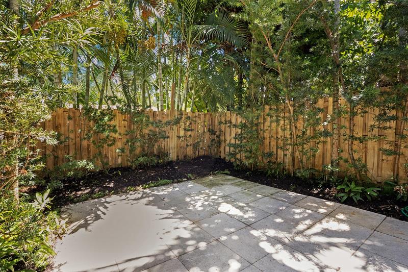 Image 52 of 67 For 834 19th Ave  834