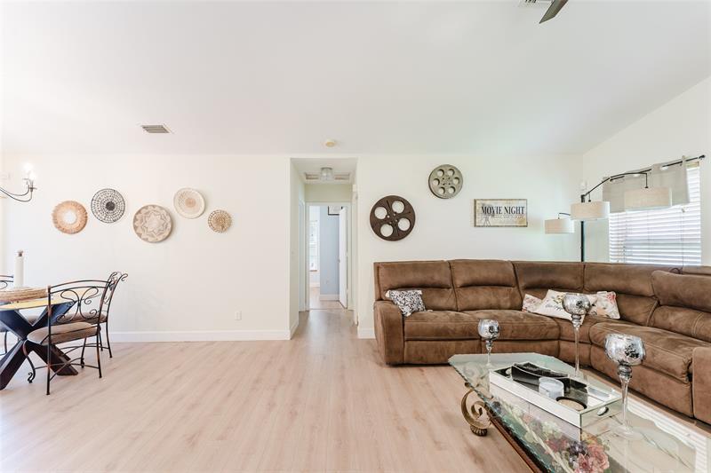 Image 18 of 58 For 8950 45th Ct