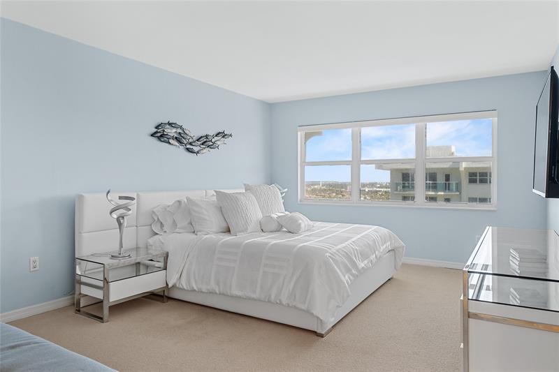 Image 21 of 39 For 3400 Galt Ocean Dr  Ph7s