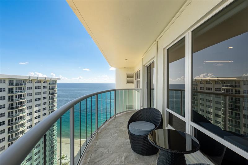Image 35 of 39 For 3400 Galt Ocean Dr  Ph7s