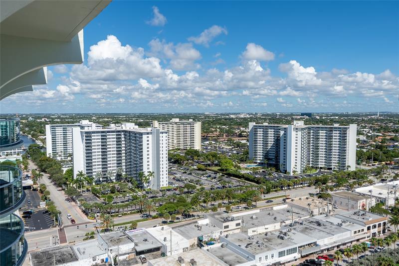 Image 37 of 39 For 3400 Galt Ocean Dr  Ph7s