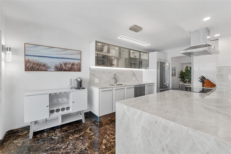 Image 7 of 39 For 3400 Galt Ocean Dr  Ph7s