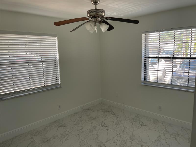 Image 15 of 23 For 770 38th St  F