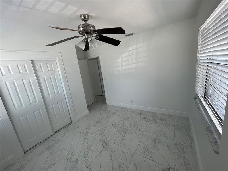 Image 17 of 23 For 770 38th St  F