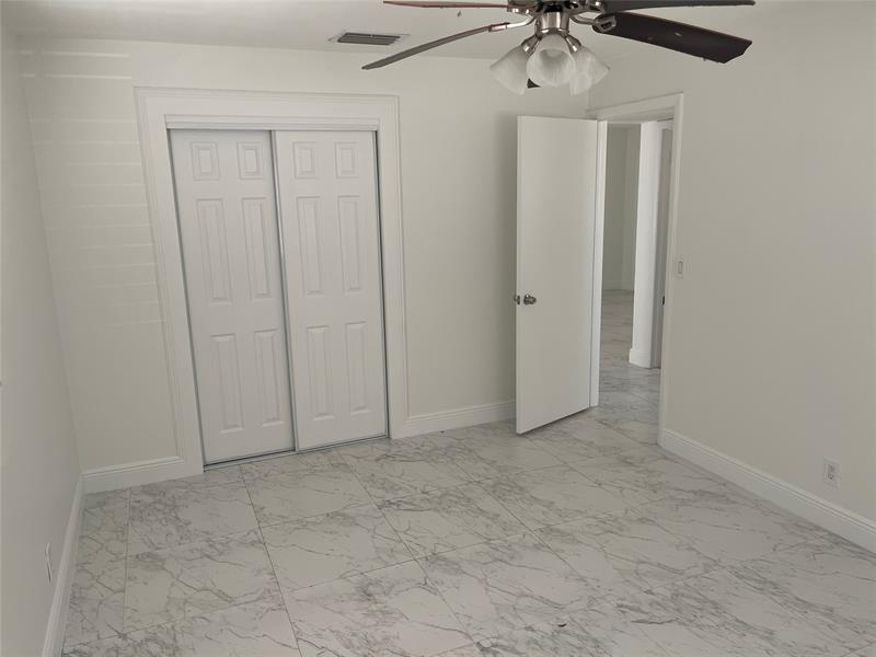 Image 19 of 23 For 770 38th St  F