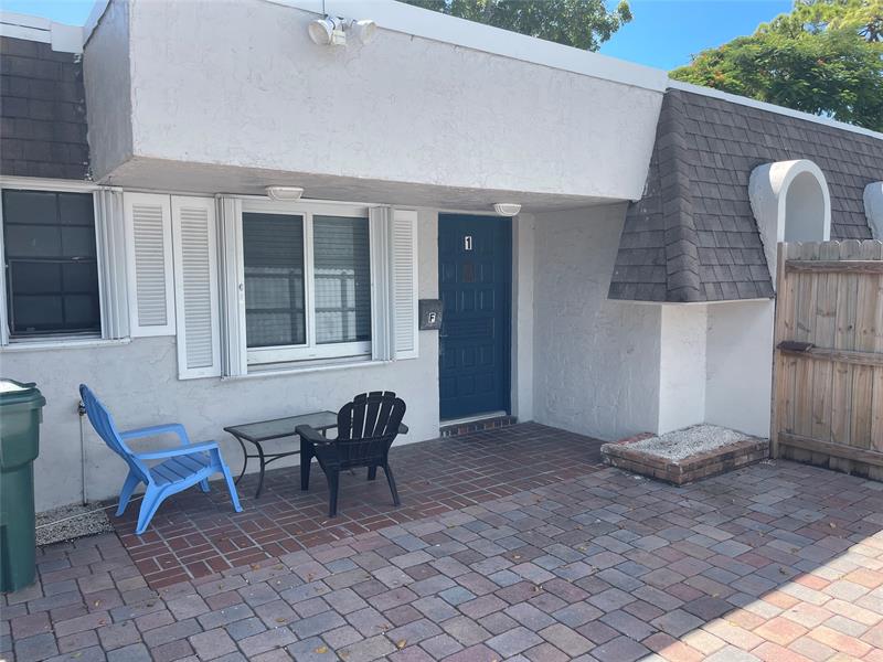 Image 22 of 23 For 770 38th St  F