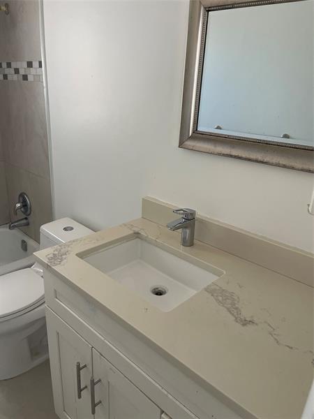 Image 7 of 23 For 770 38th St  F