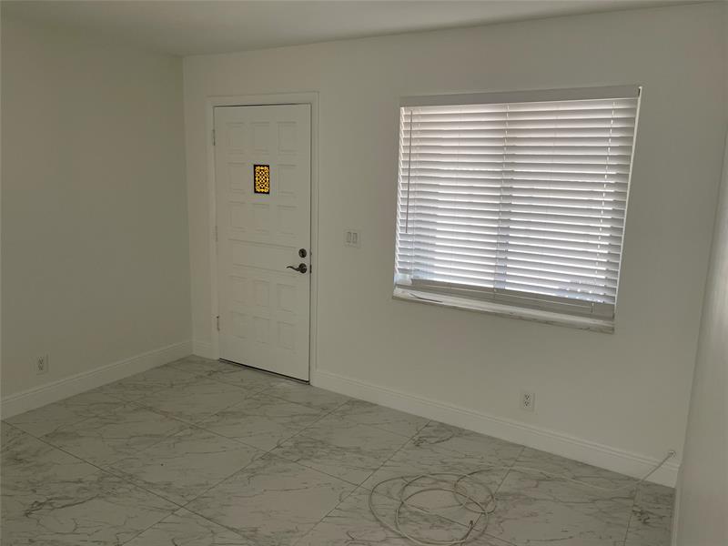 Image 9 of 23 For 770 38th St  F