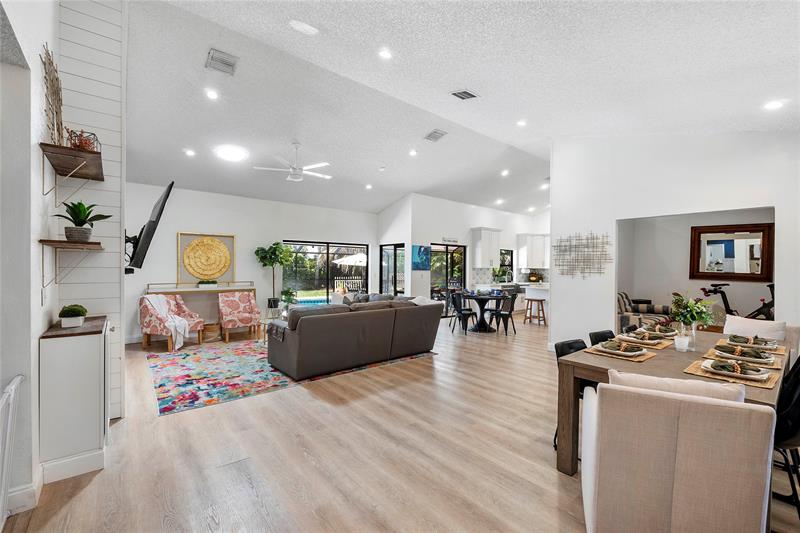 Image 10 of 36 For 8626 50th Dr