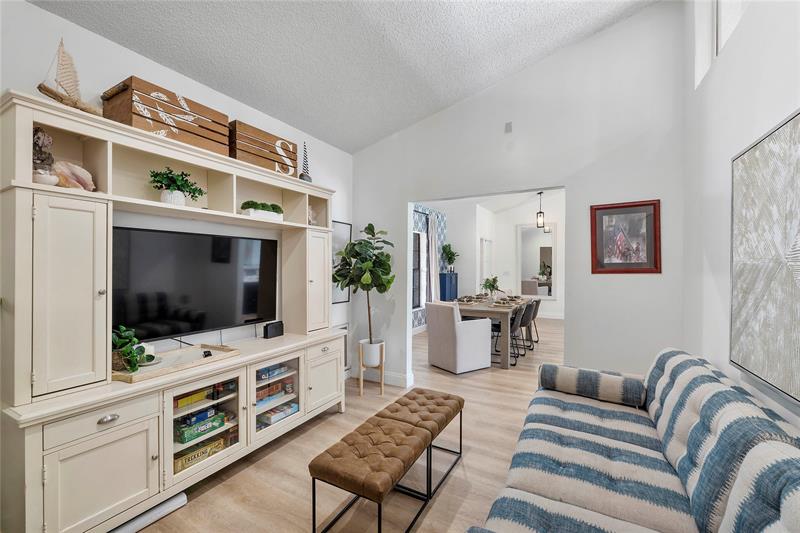 Image 13 of 36 For 8626 50th Dr