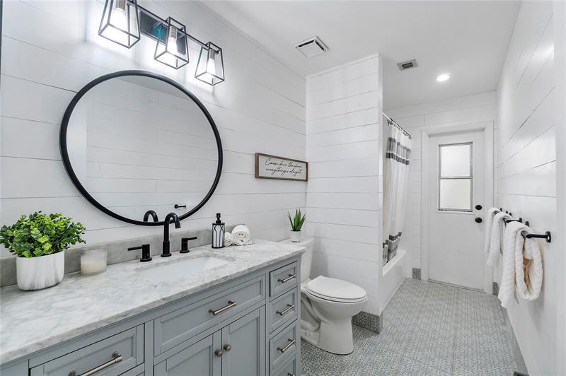 Image 22 of 36 For 8626 50th Dr