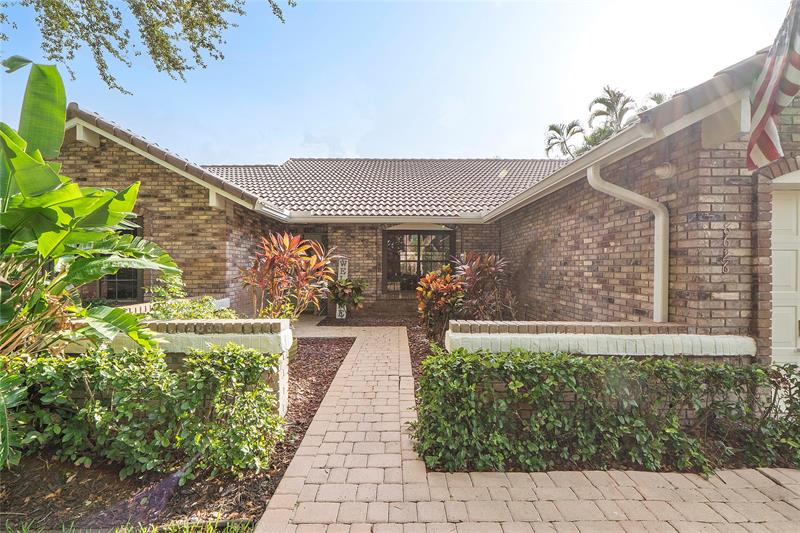 Image 9 of 36 For 8626 50th Dr