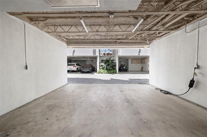 Image 42 of 45 For 900 4th St  B3