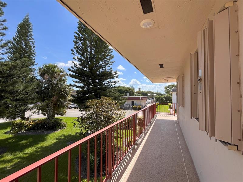 Image 23 of 29 For 212 Oxford 400  212