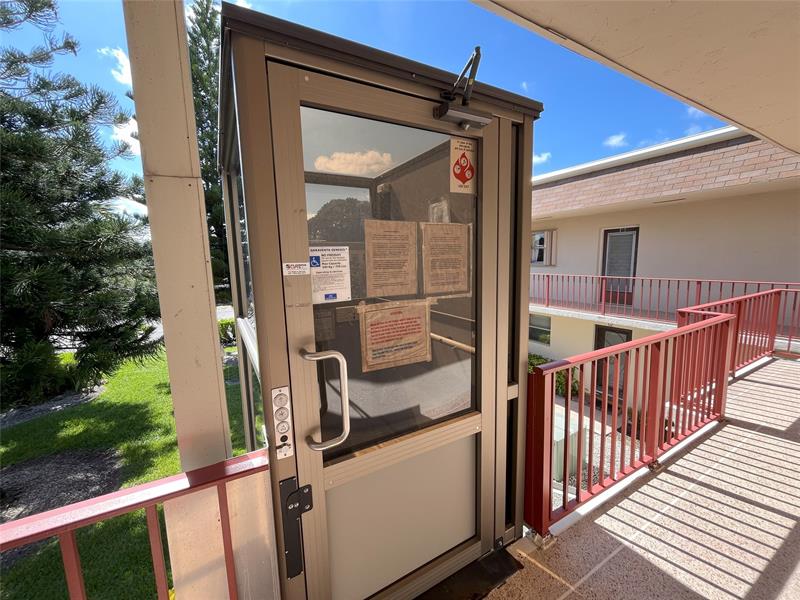 Image 25 of 29 For 212 Oxford 400  212