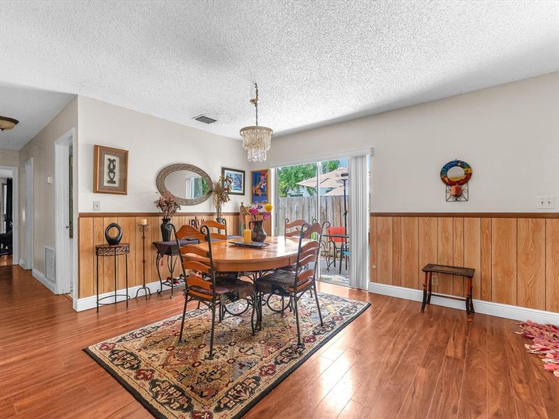 Image 11 of 34 For 6171 6th St  