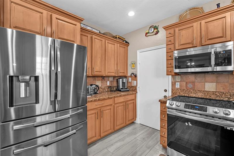 Image 8 of 35 For 3471 112th Ave