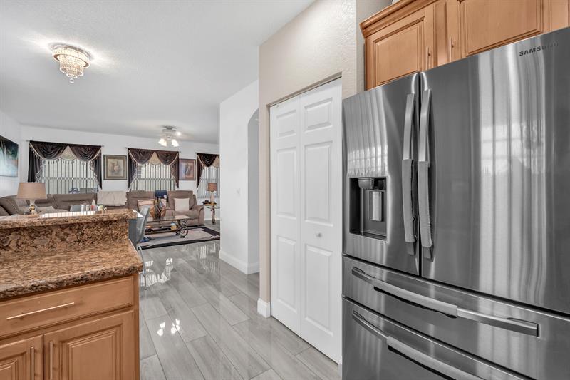 Image 9 of 35 For 3471 112th Ave