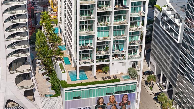 Image 30 of 32 For 1040 Biscayne Blvd  3906