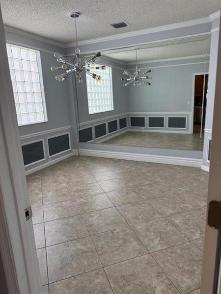 Image 13 of 26 For 5861 Plum Bay Pkwy