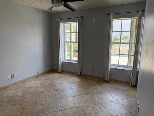 Image 24 of 26 For 5861 Plum Bay Pkwy