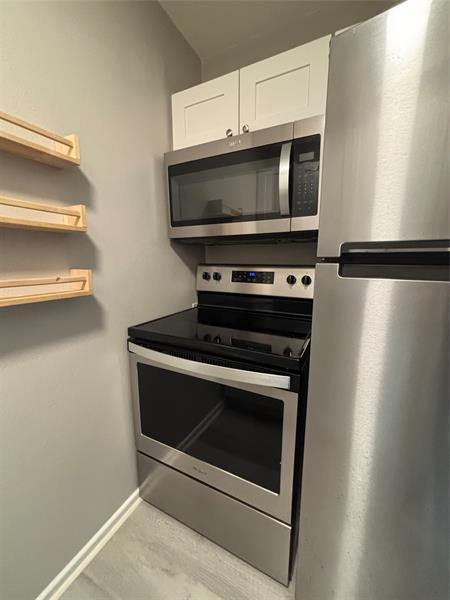 Image 7 of 14 For 505 J St  3