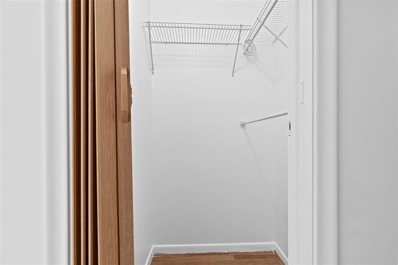 Image 15 of 22 For 90 South Blvd  2c