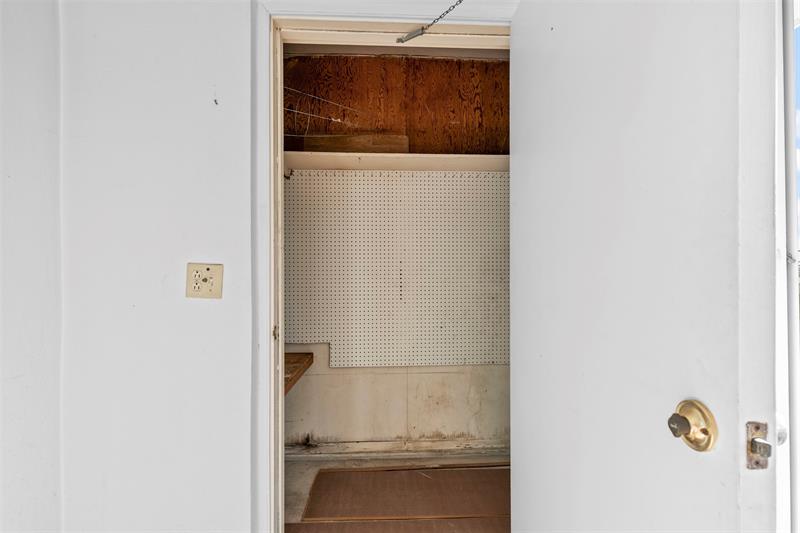 Image 20 of 22 For 90 South Blvd  2c