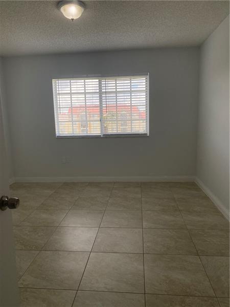 Image 17 of 43 For 2081 Renaissance Blvd  304