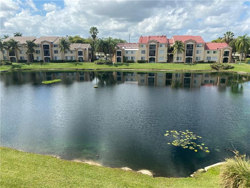 Image 26 of 43 For 2081 Renaissance Blvd  304