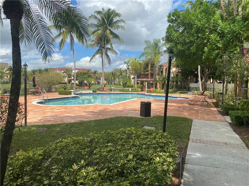 Image 29 of 43 For 2081 Renaissance Blvd  304