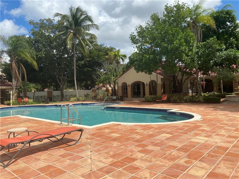 Image 30 of 43 For 2081 Renaissance Blvd  304