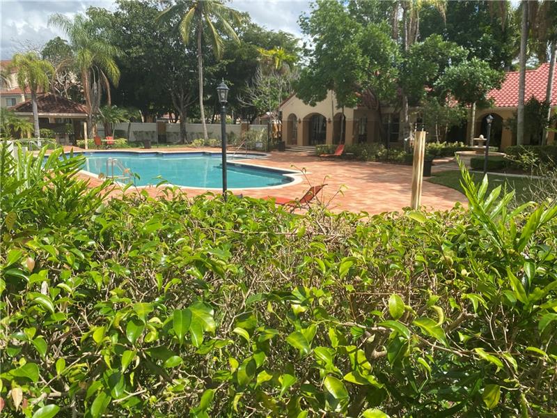 Image 36 of 43 For 2081 Renaissance Blvd  304