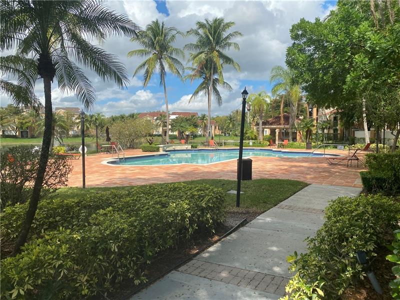 Image 38 of 43 For 2081 Renaissance Blvd  304