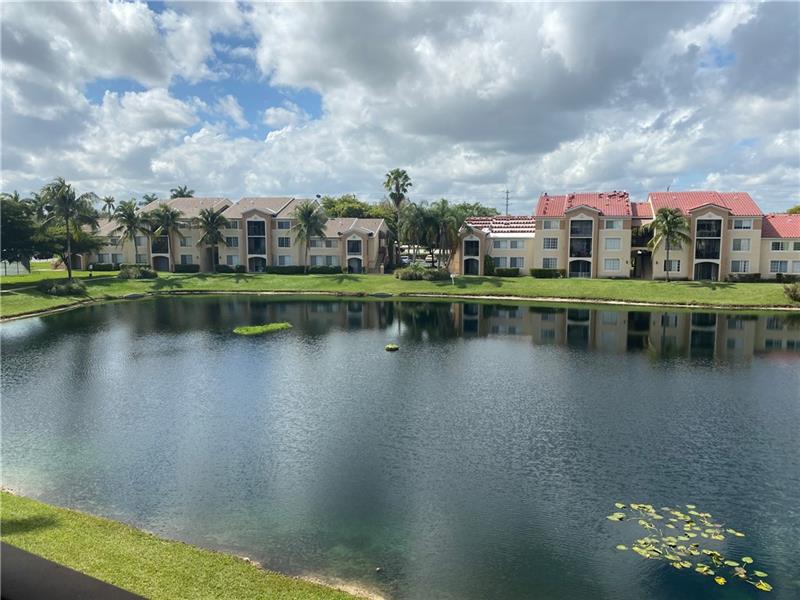 Image 5 of 43 For 2081 Renaissance Blvd  304