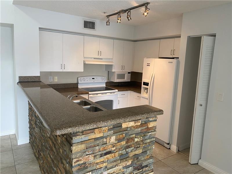 Image 8 of 43 For 2081 Renaissance Blvd  304