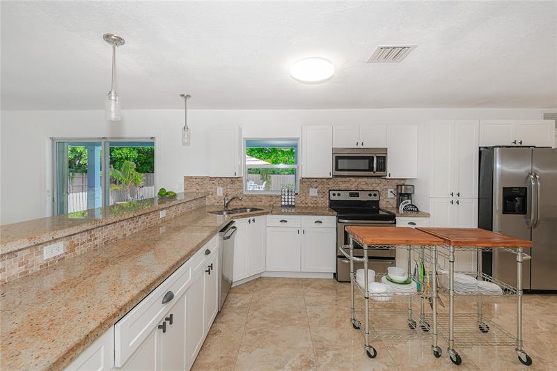 Image 11 of 25 For 7410 13th Ct