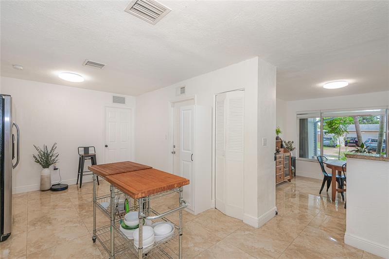 Image 13 of 25 For 7410 13th Ct