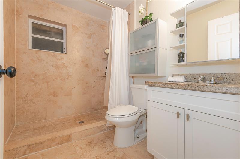 Image 16 of 25 For 7410 13th Ct