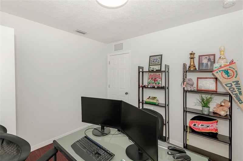 Image 18 of 25 For 7410 13th Ct