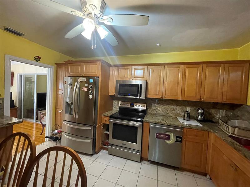 Image 12 of 39 For 12900 1st Ct